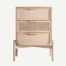 table de nuit en bois de frêne et rotin