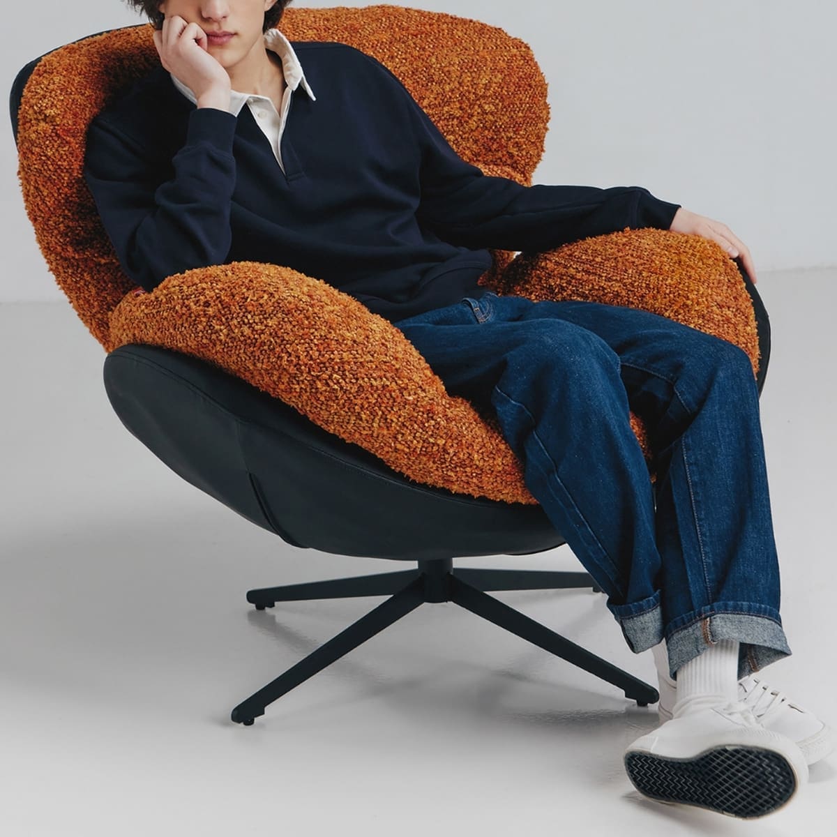 fauteuil orange à oreilles