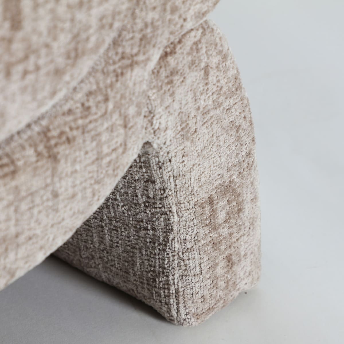 Fauteuil design marron chiné BASILE – Image 7