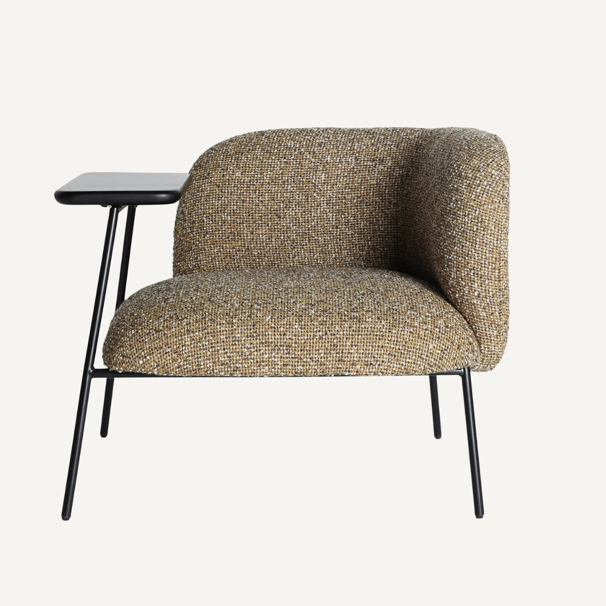 fauteuil rétro design avec tablette