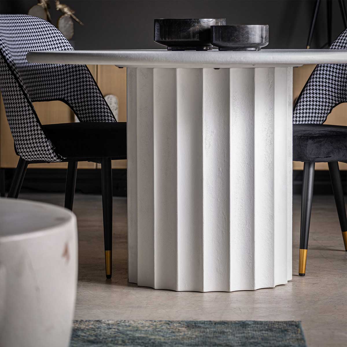 Table de salle à manger en bois et résine blanche 120 cm