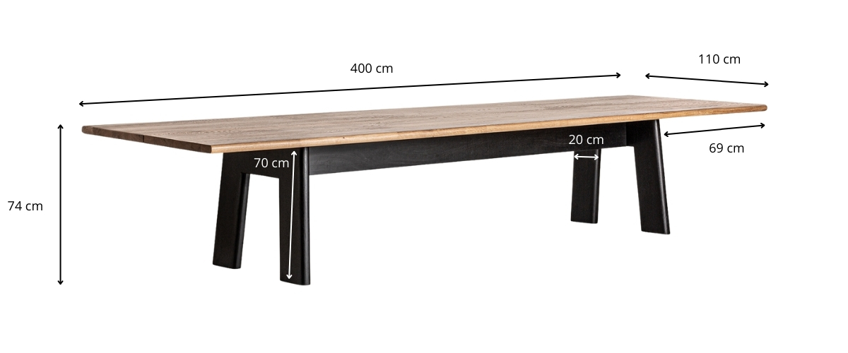 Dimensions de la grande table en bois