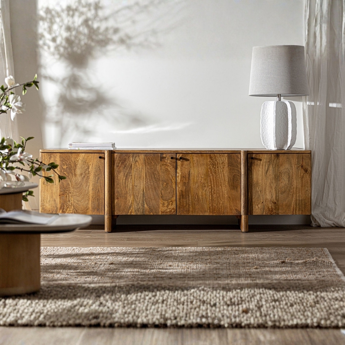 Meuble TV 170 cm en bois de manguier massif 4 portes