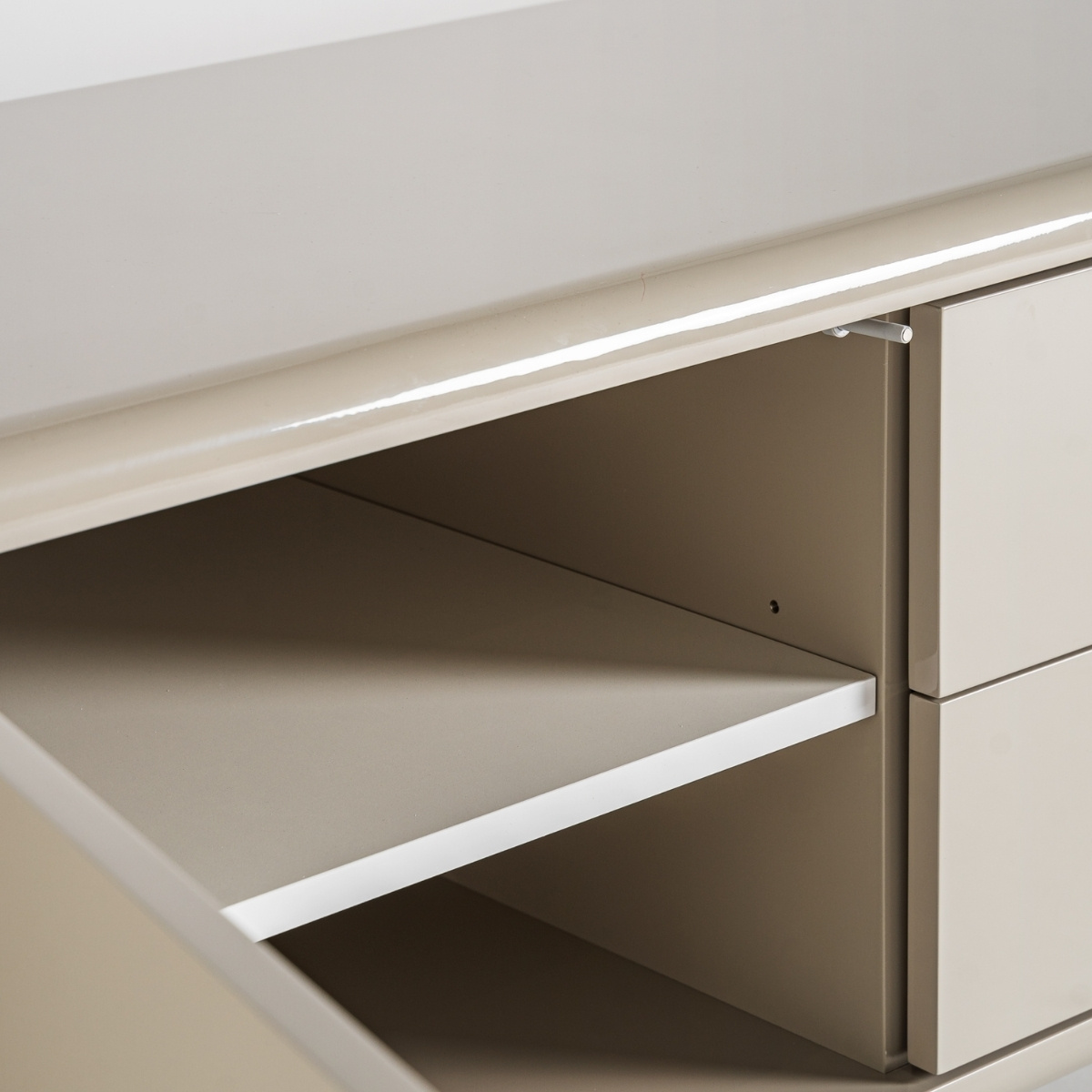 Meuble TV laqué brillant crème 240 cm CÔME – Image 5