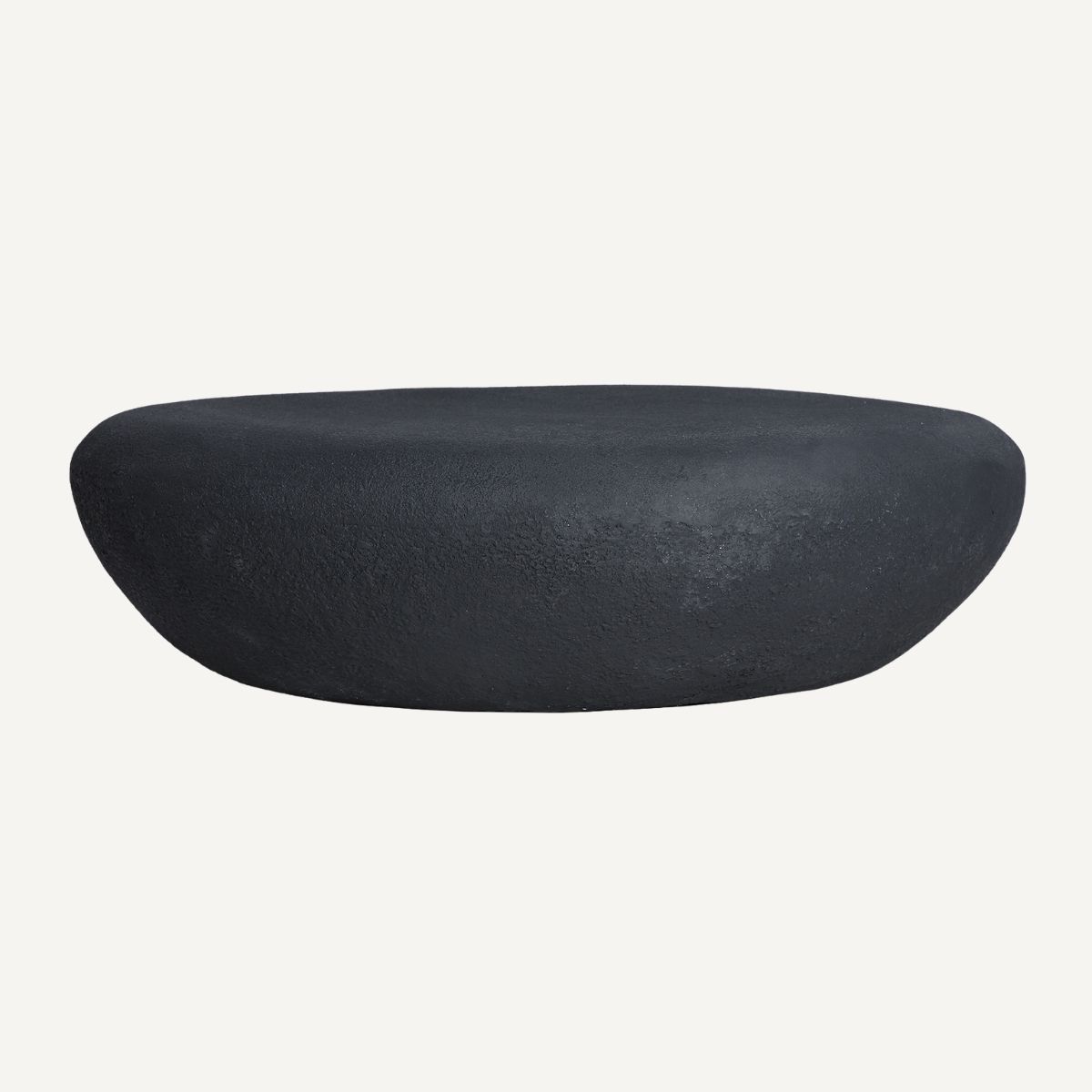 Table basse de jardin galet en béton noir