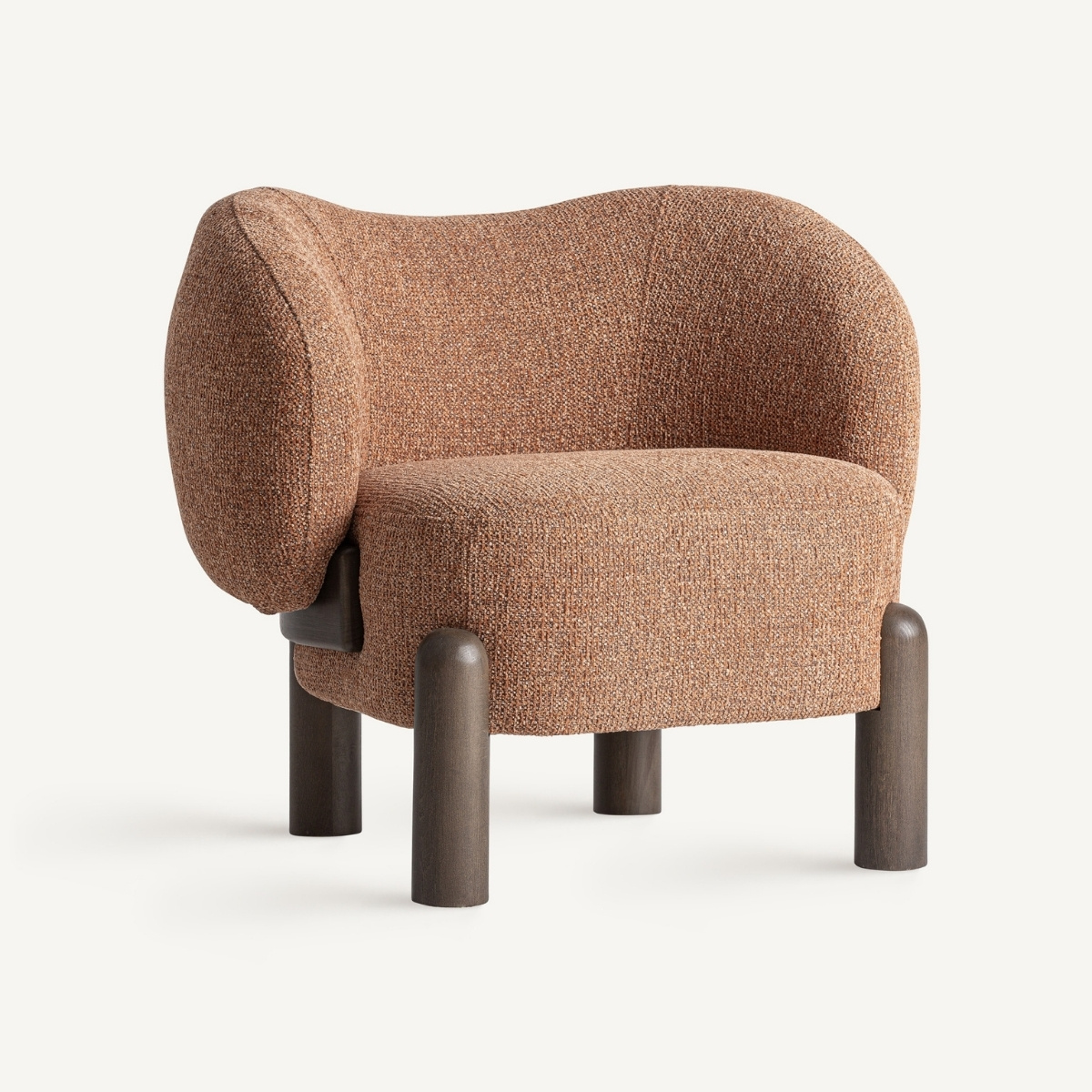 fauteuil moderne tendance haut de gamme en tissu chenille terracotta et bois foncé