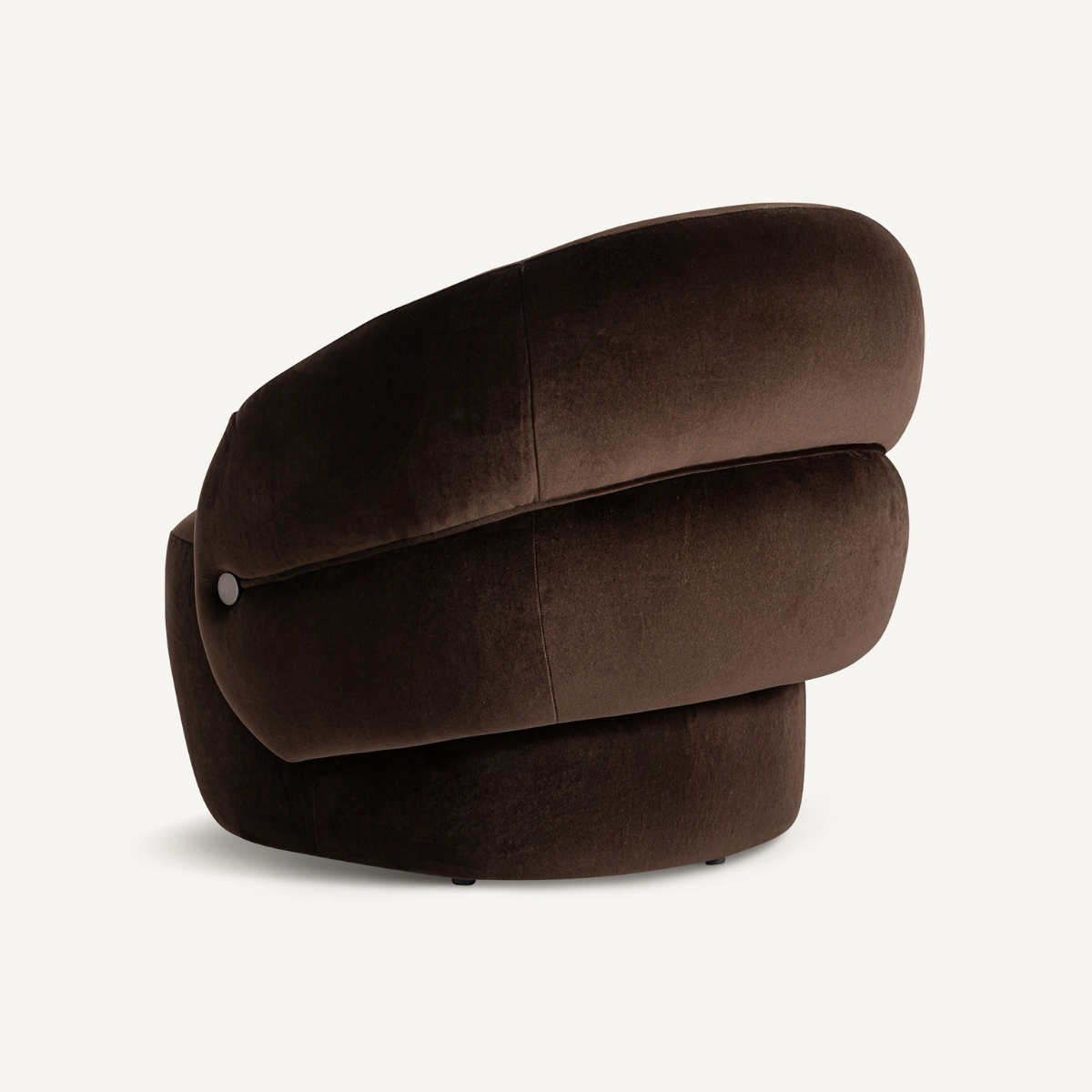 dos du fauteuil en velours chocolat