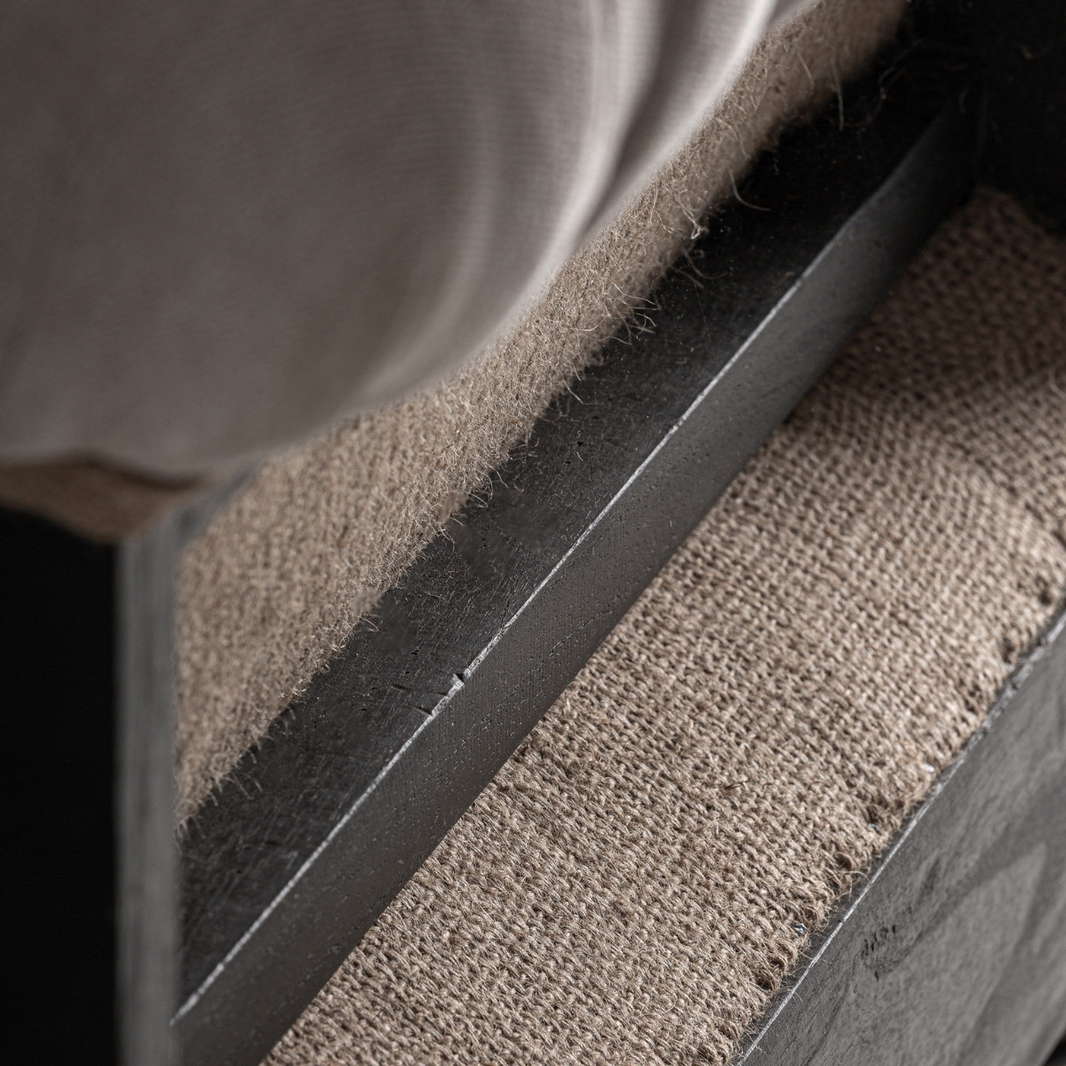 Canapé Chesterfield noir et beige 240 cm – Image 6