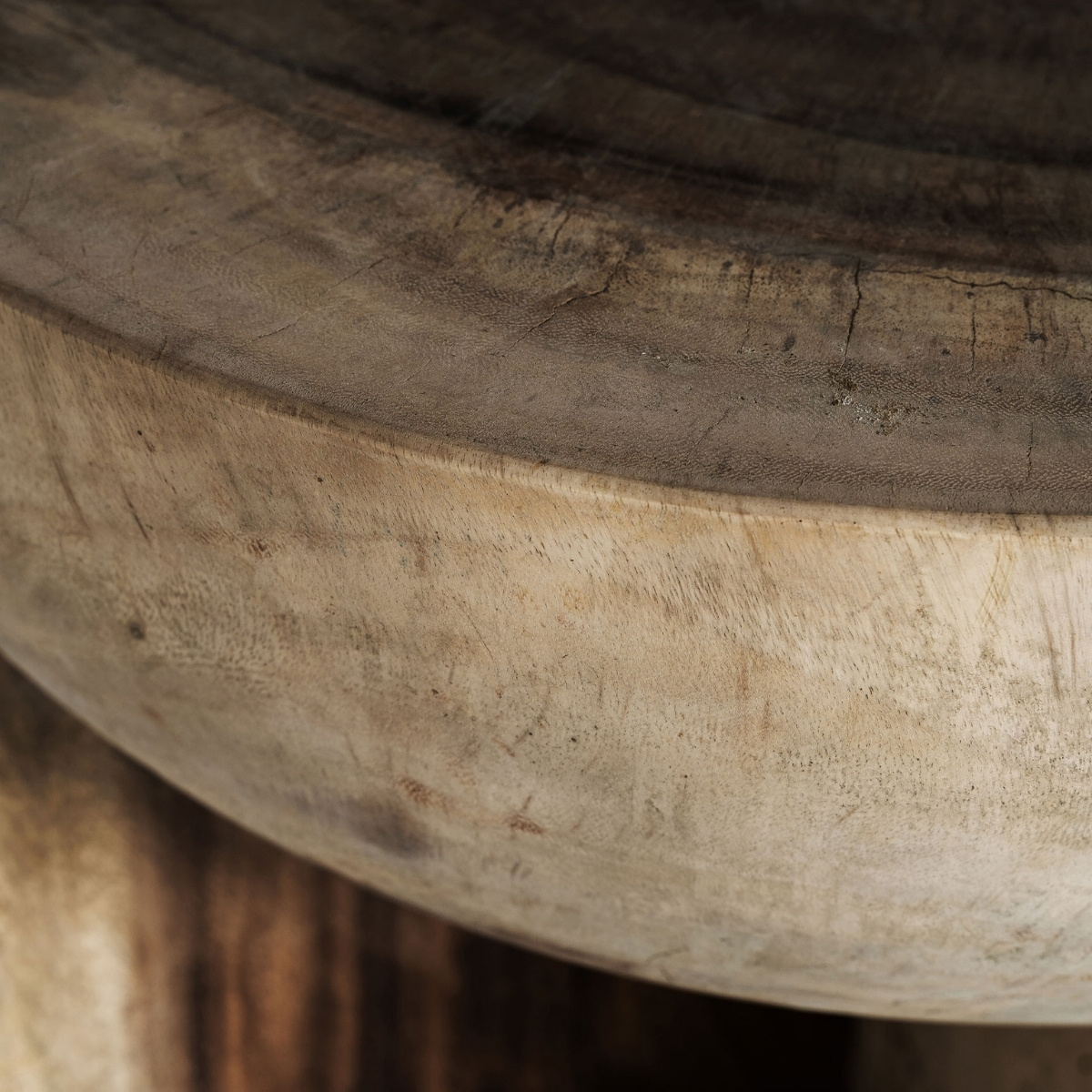 Table basse ronde bois de suar 60 cm – Image 4