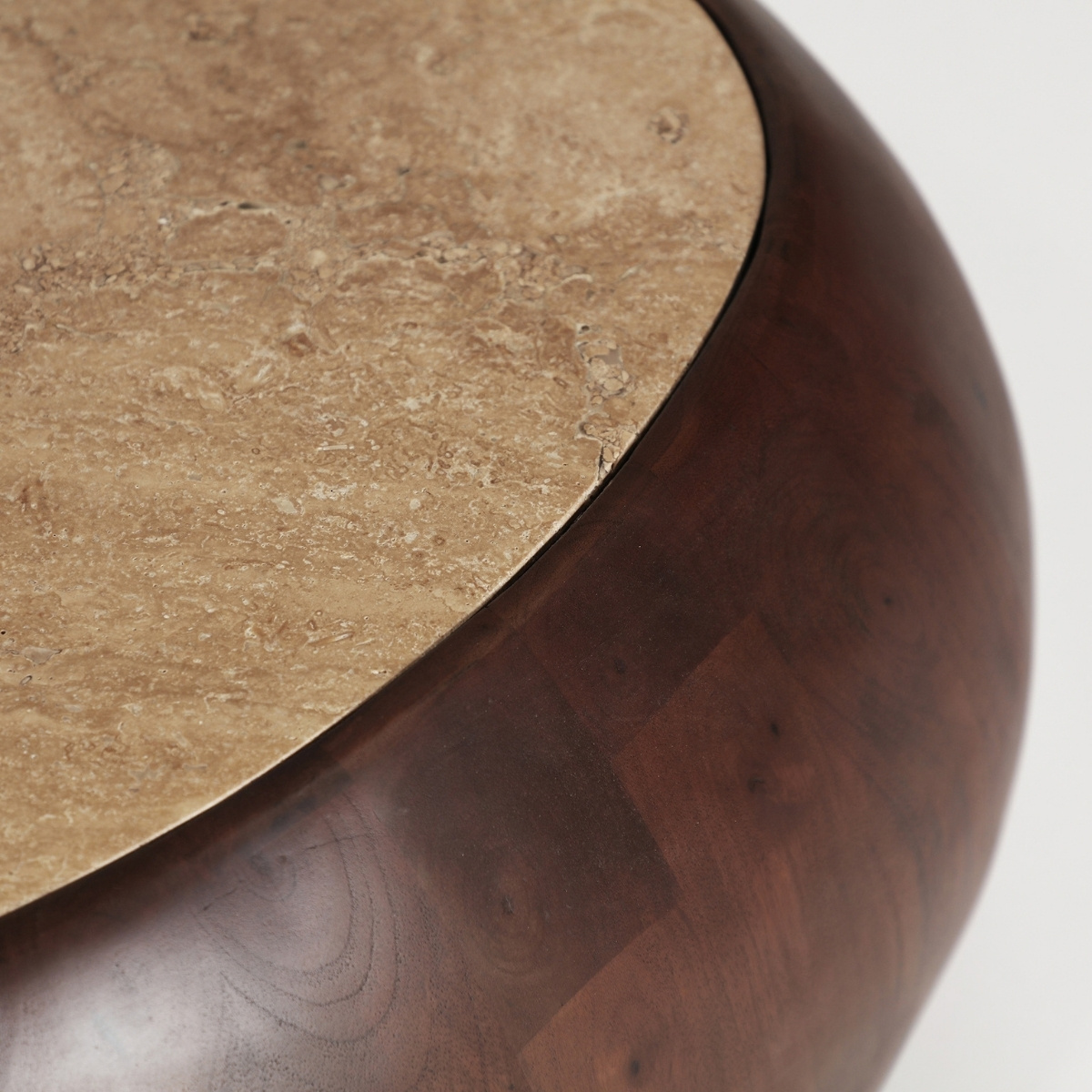 Table basse bois de manguier et travertin – Image 4