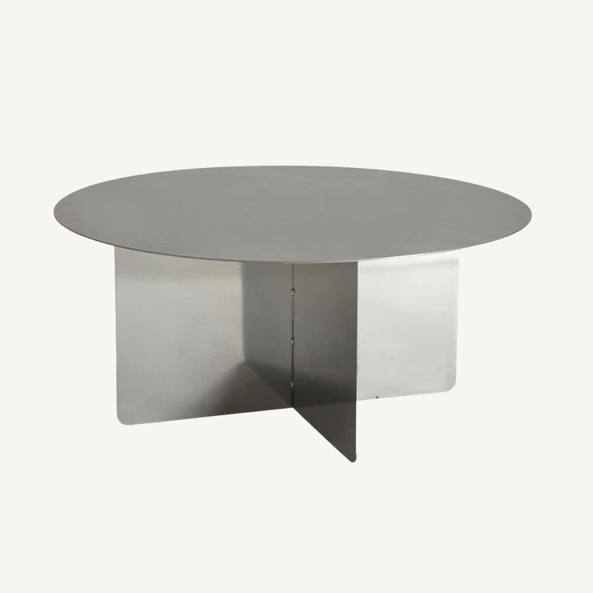 table basse ronde design minimaliste métal argenté mat