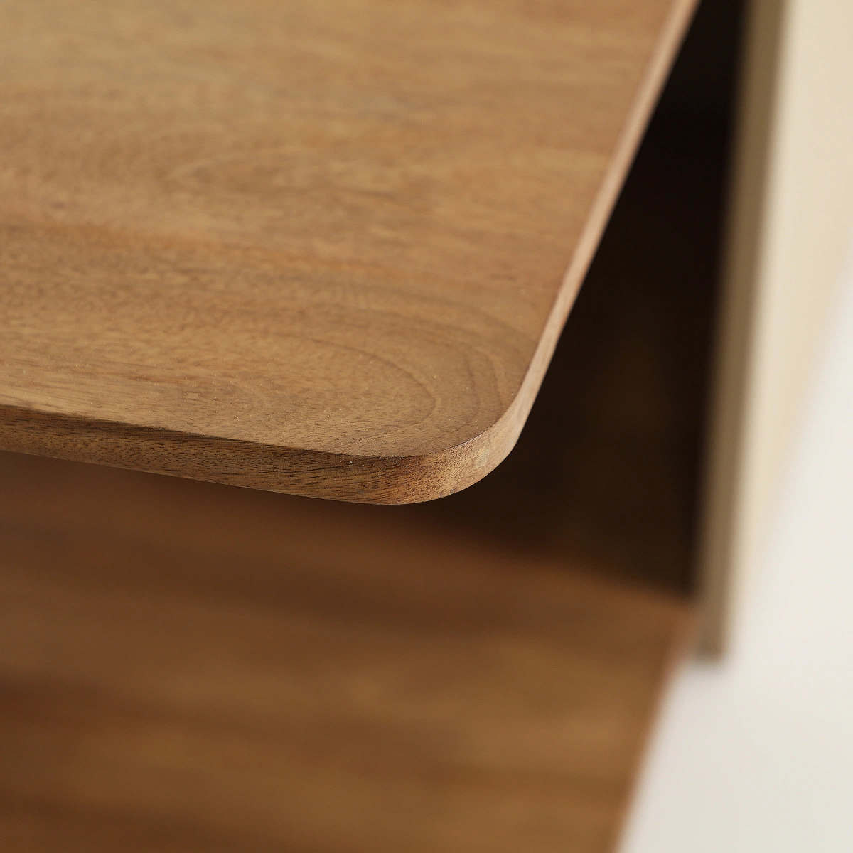 Table basse en MDF taupe et marron clair 90 cm — vue complémentaire 4