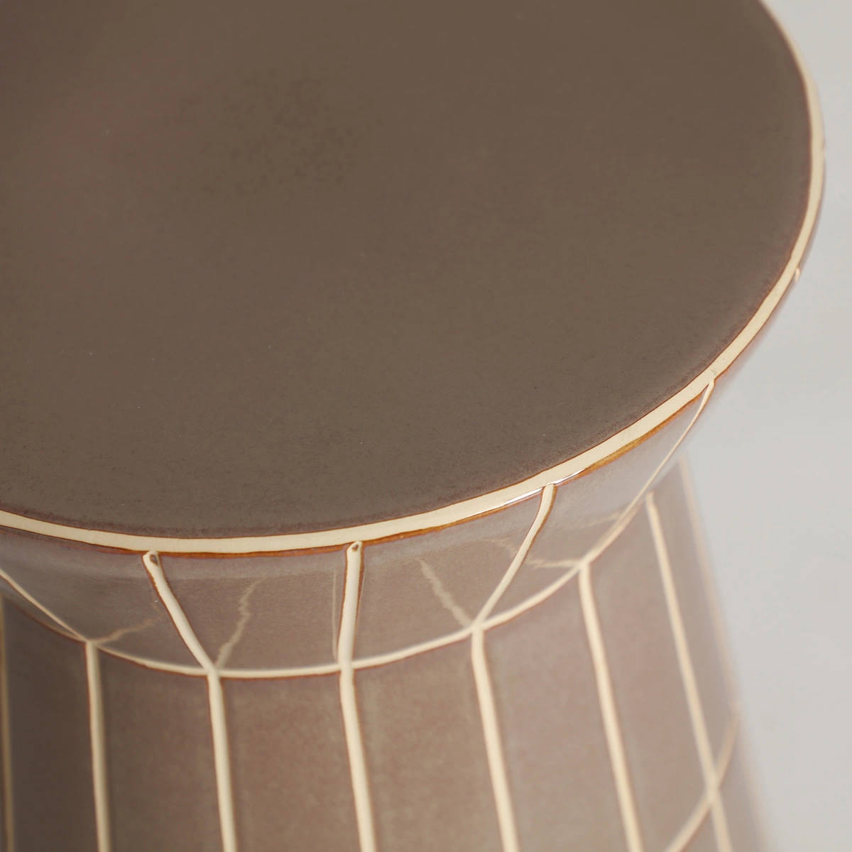 Table d’appoint en céramique marron 38 cm — vue complémentaire 2