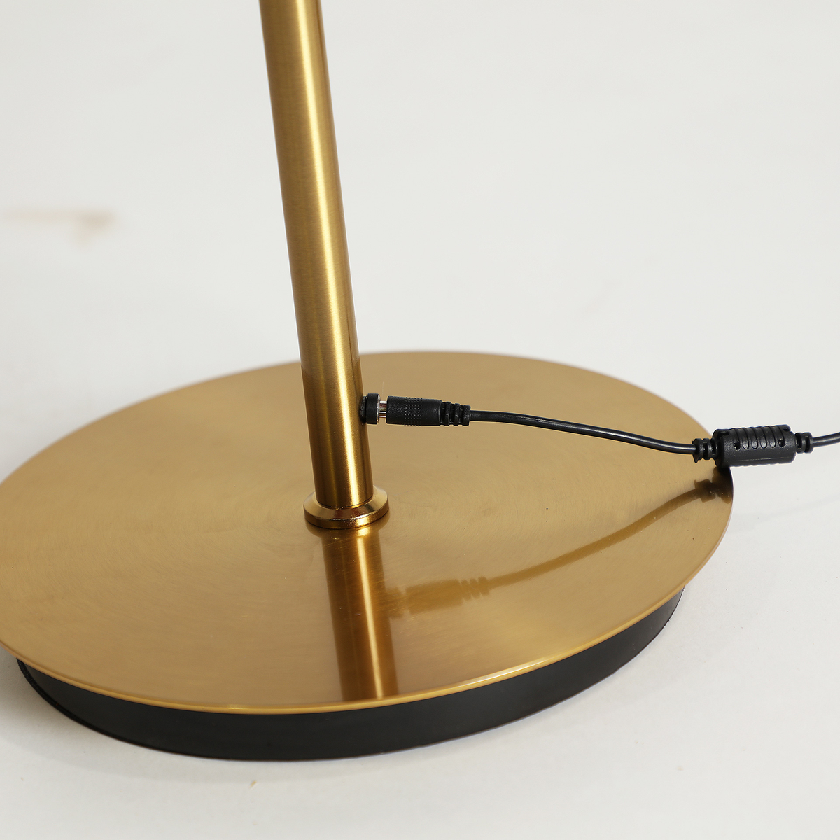 Lampe à poser en verre bordeaux 50 cm — vue complémentaire 4