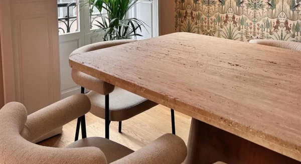 Table de repas travertin